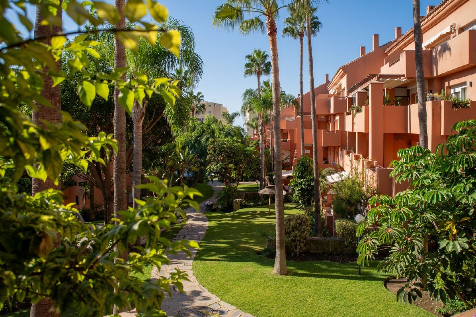 Resale - apartment - Estepona - Estepona Centro