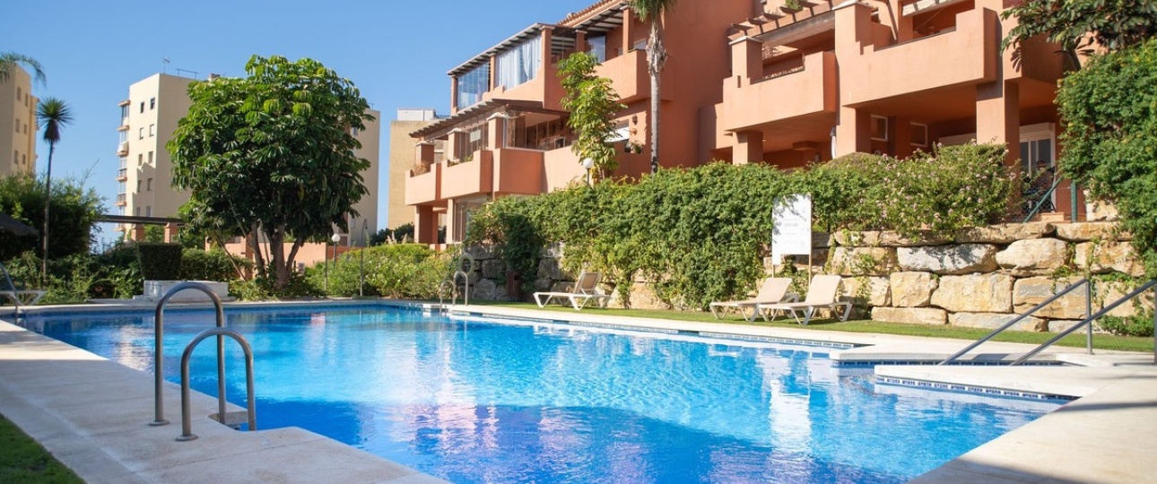 Resale - apartment - Estepona - Estepona Centro