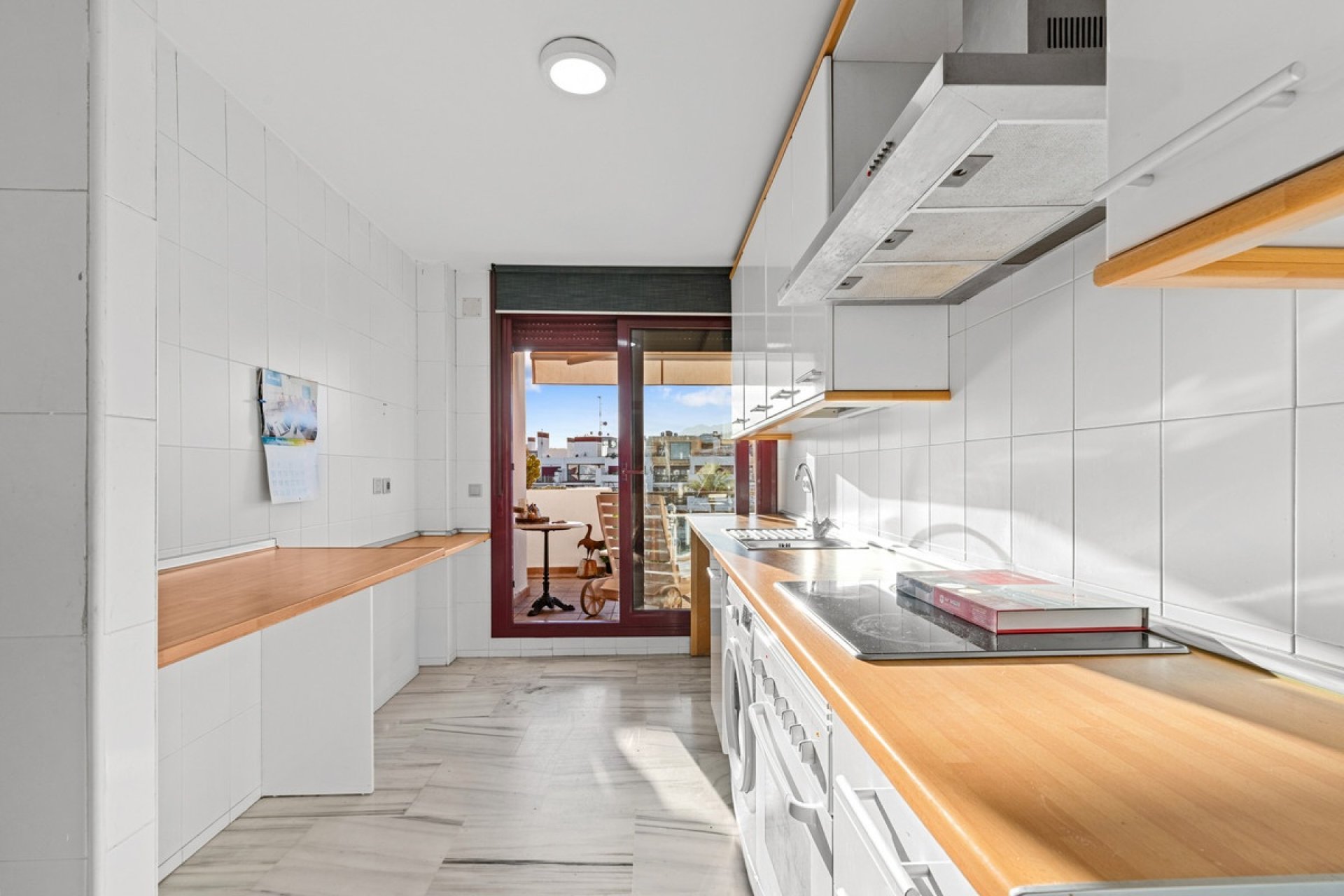 Resale - apartment - Estepona - Estepona Centro