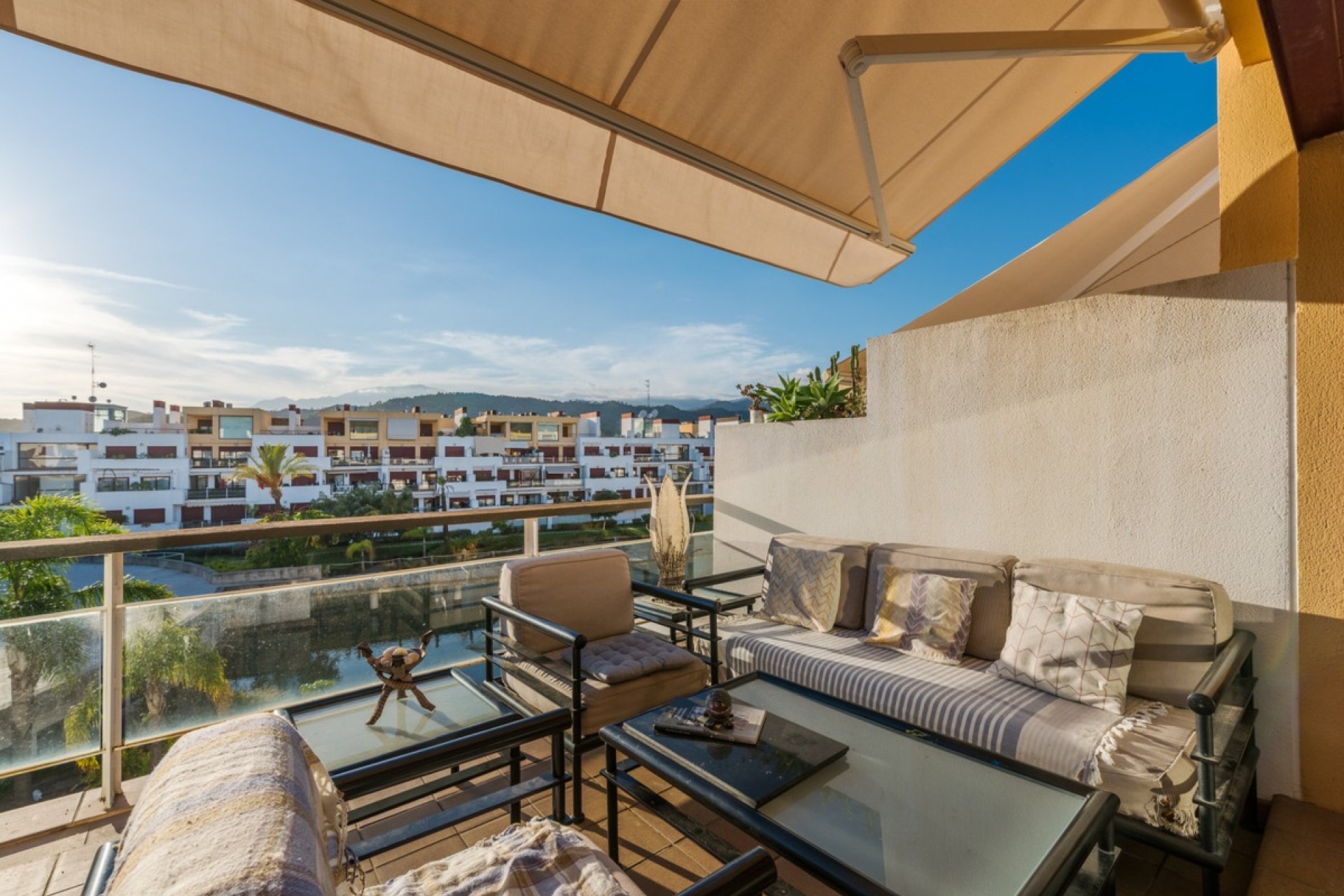 Resale - apartment - Estepona - Estepona Centro