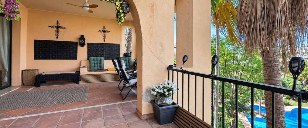 Resale - apartment - Estepona - Estepona Centro