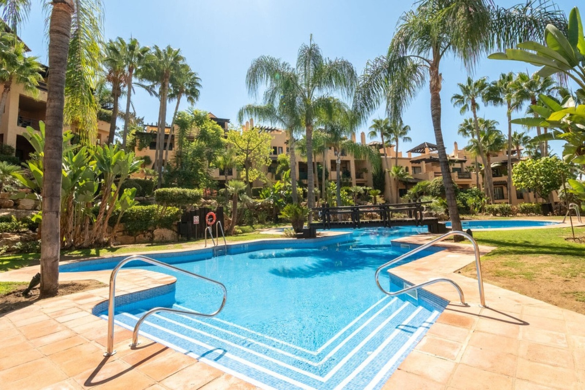 Resale - apartment - Estepona - Estepona Centro
