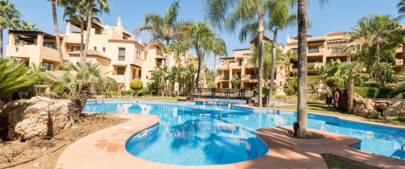 Resale - apartment - Estepona - Estepona Centro