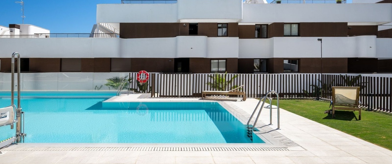 Resale - apartment - Estepona - Estepona Centro