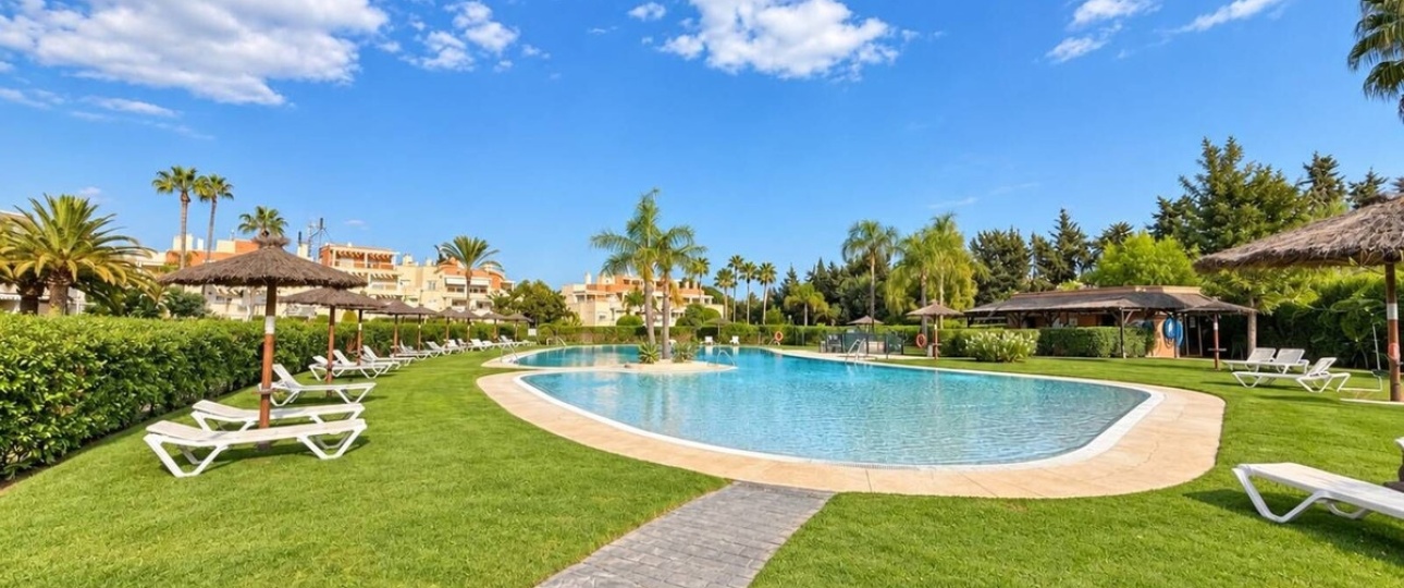 Resale - apartment - Estepona - Estepona Centro