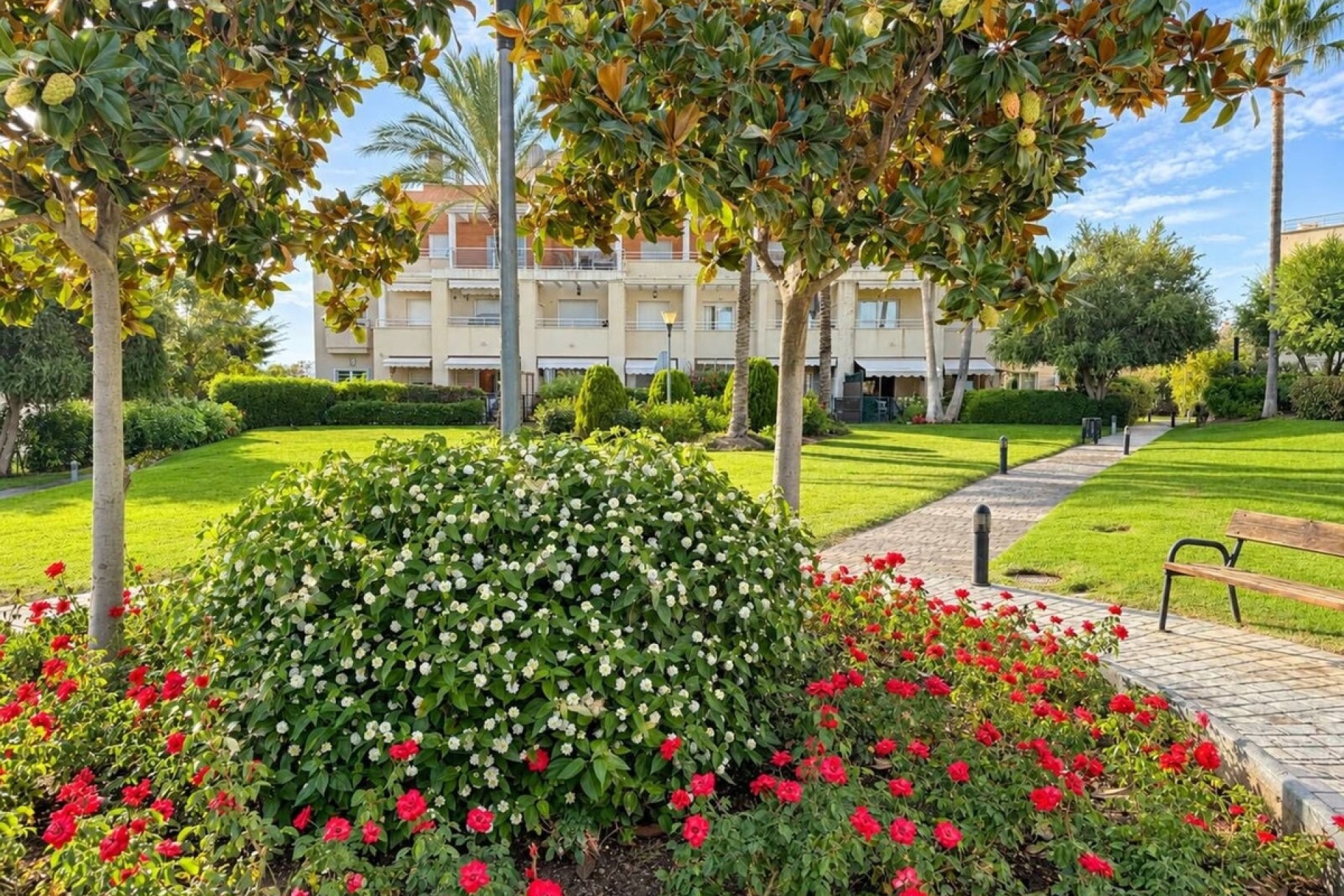 Resale - apartment - Estepona - Estepona Centro