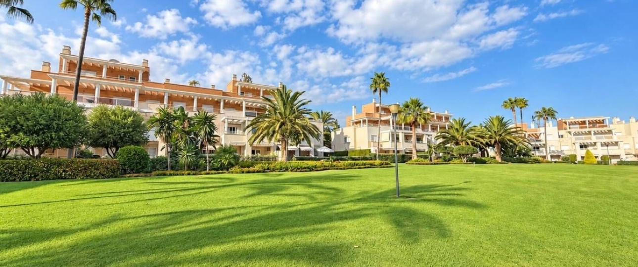 Resale - apartment - Estepona - Estepona Centro
