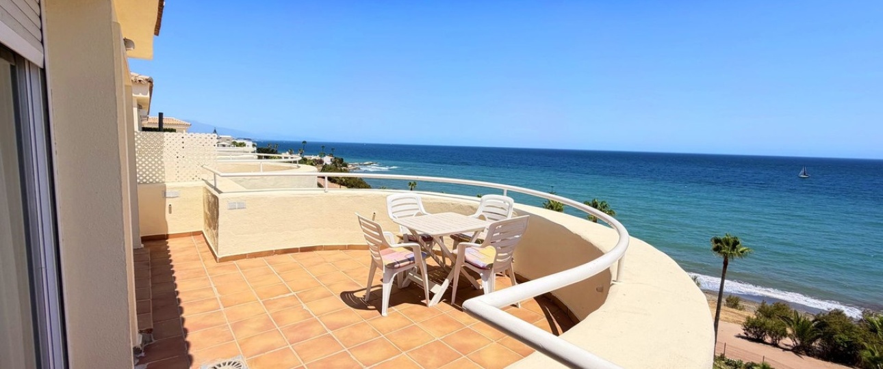 Resale - apartment - Estepona - Estepona Centro