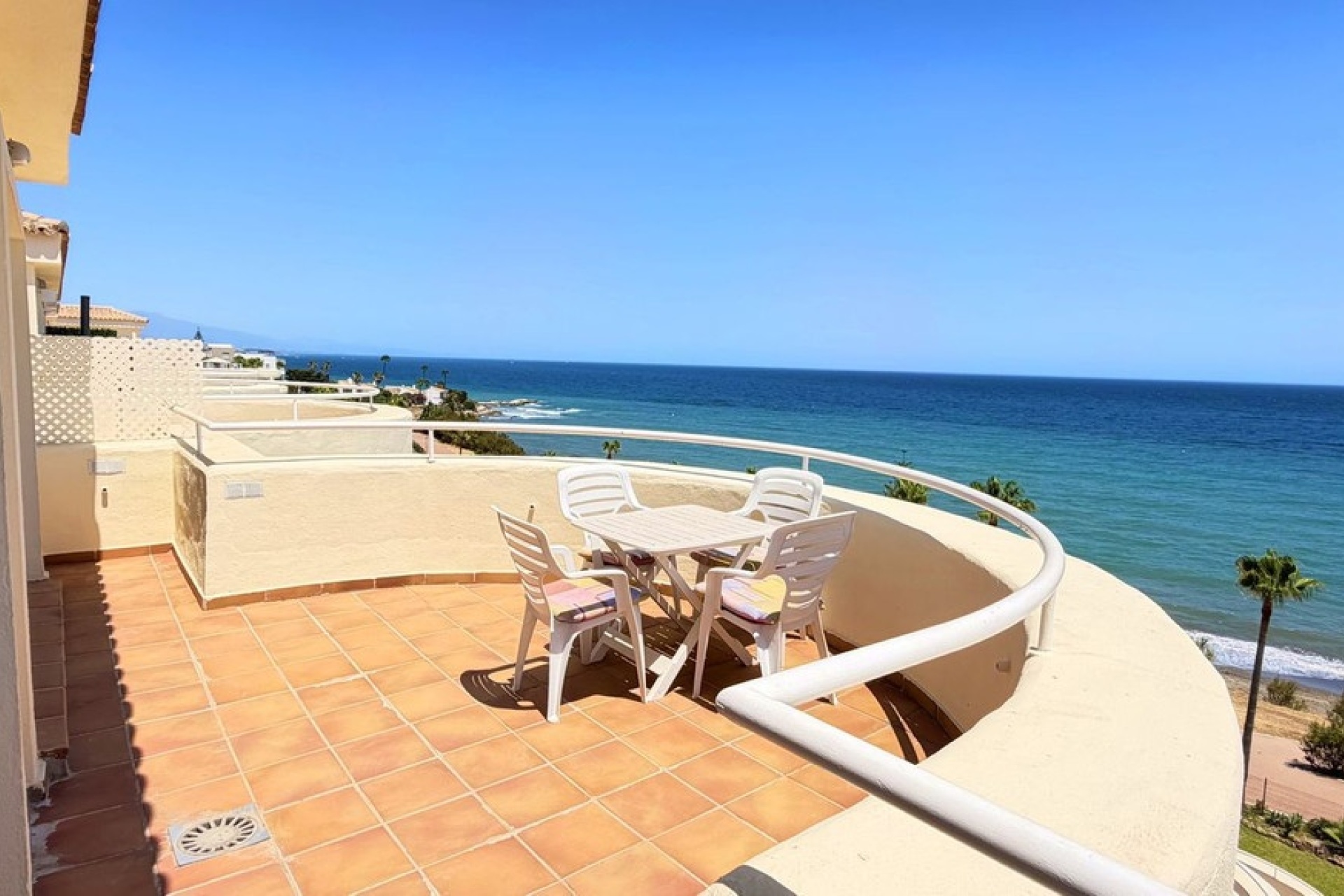 Resale - apartment - Estepona - Estepona Centro