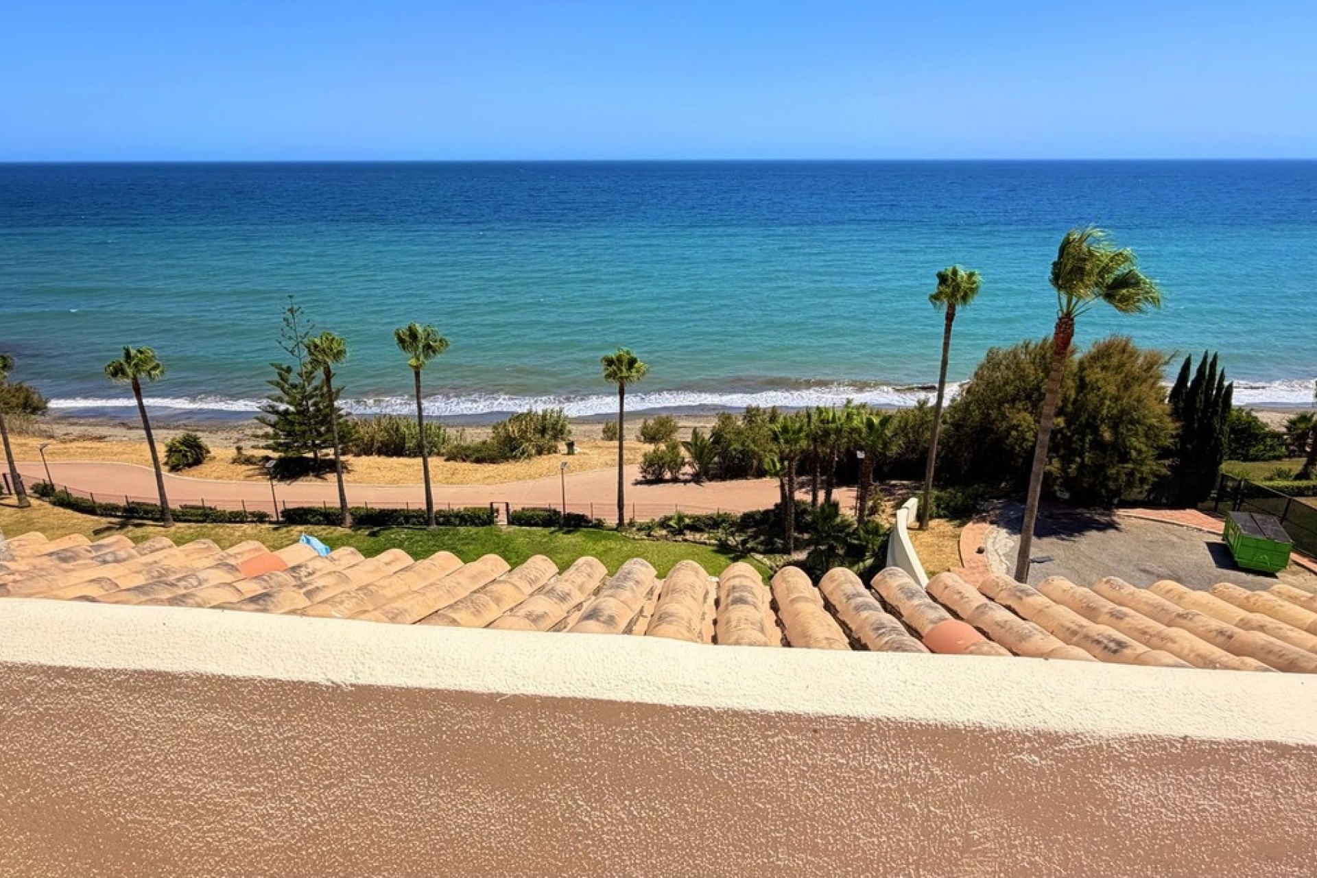 Resale - apartment - Estepona - Estepona Centro