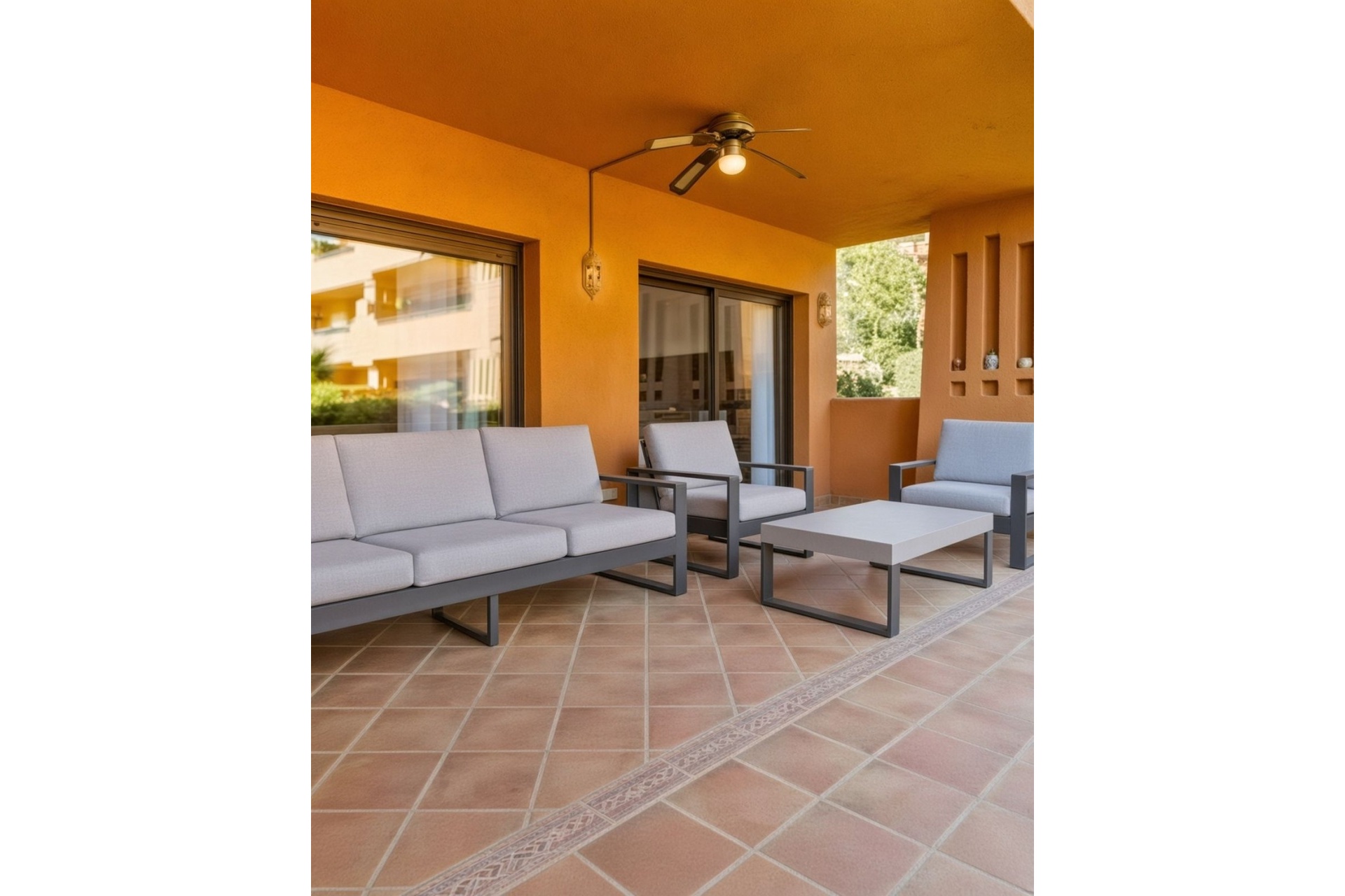 Resale - apartment - Estepona - Estepona Centro