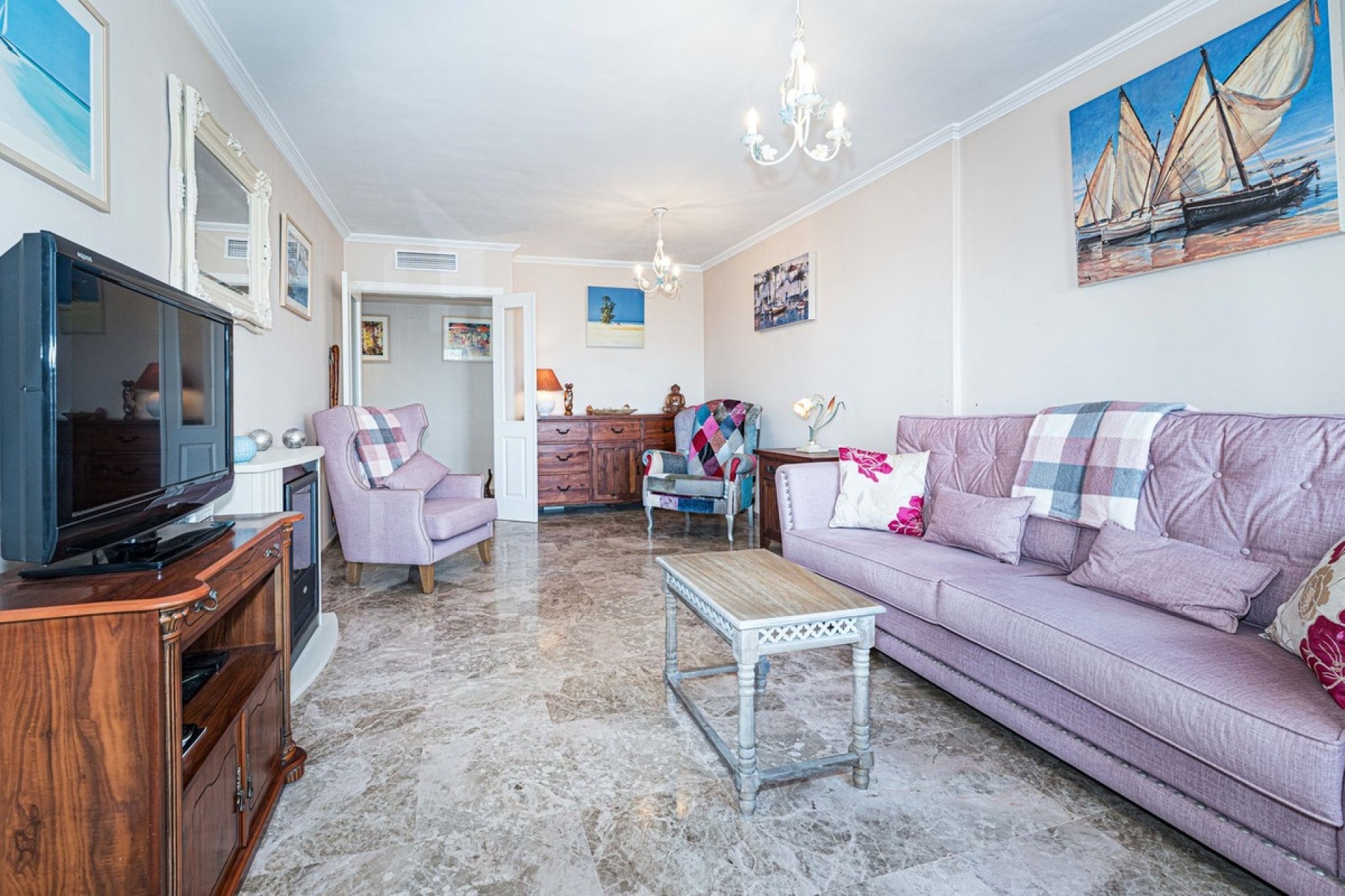 Resale - apartment - Estepona - Estepona Centro