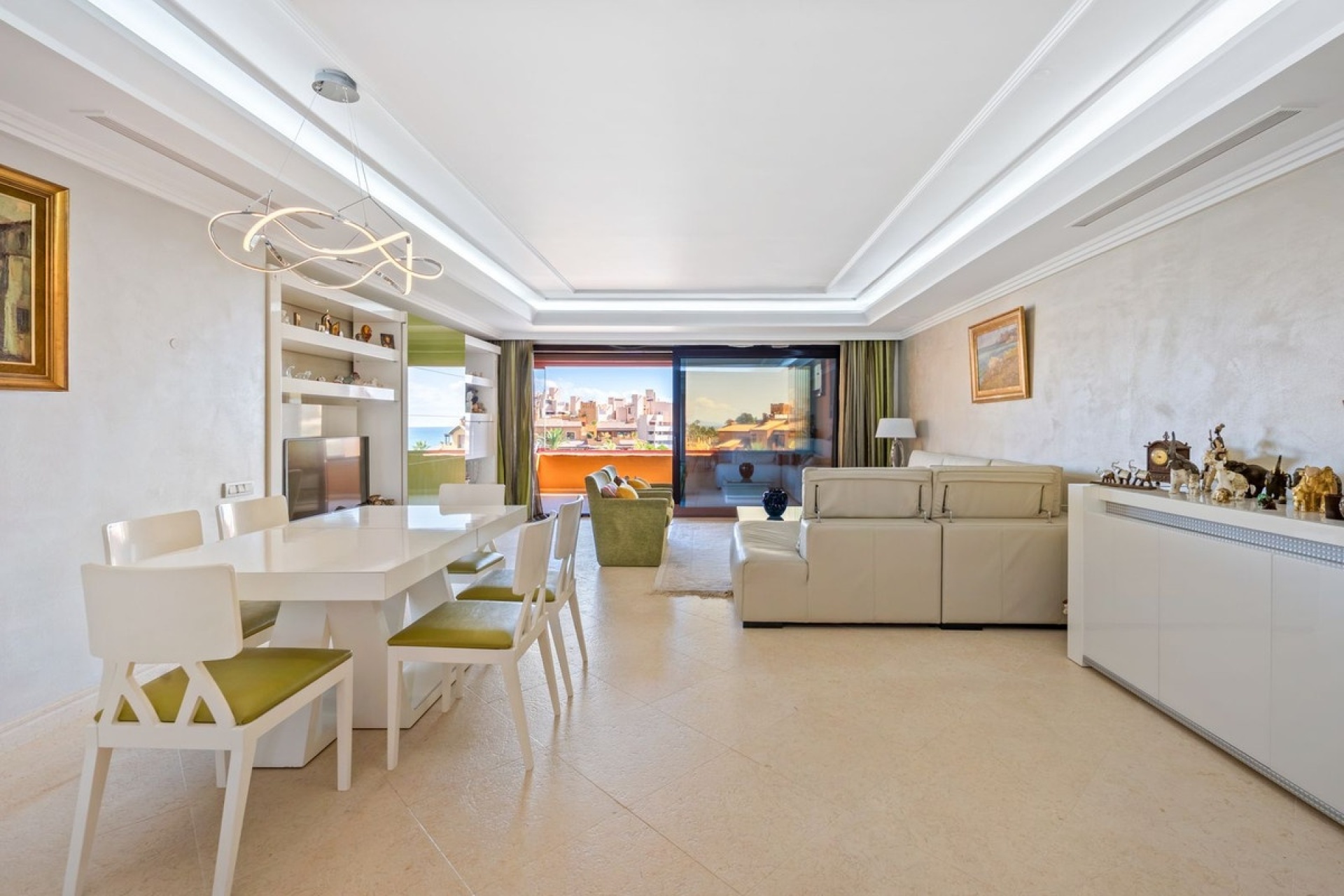 Resale - apartment - Estepona - Estepona Centro