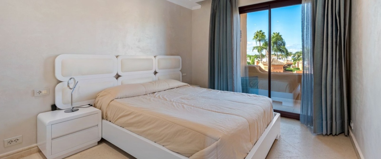 Resale - apartment - Estepona - Estepona Centro