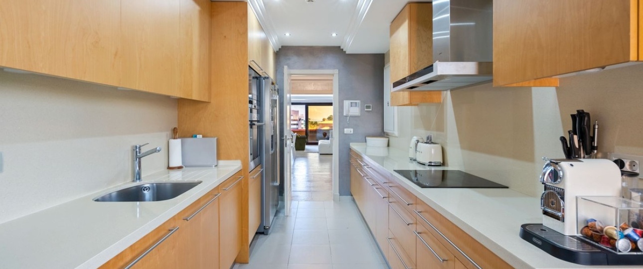 Resale - apartment - Estepona - Estepona Centro