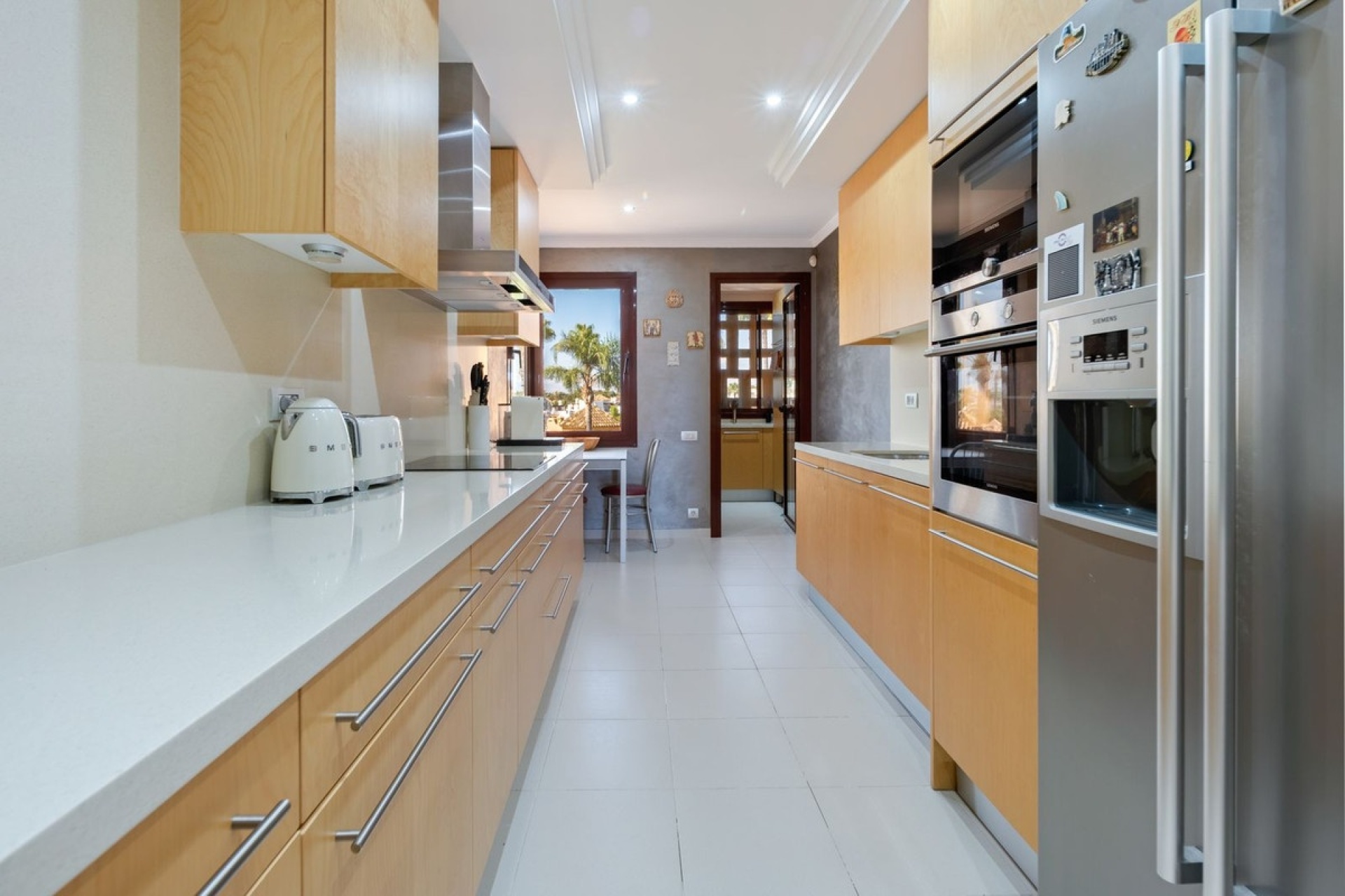 Resale - apartment - Estepona - Estepona Centro