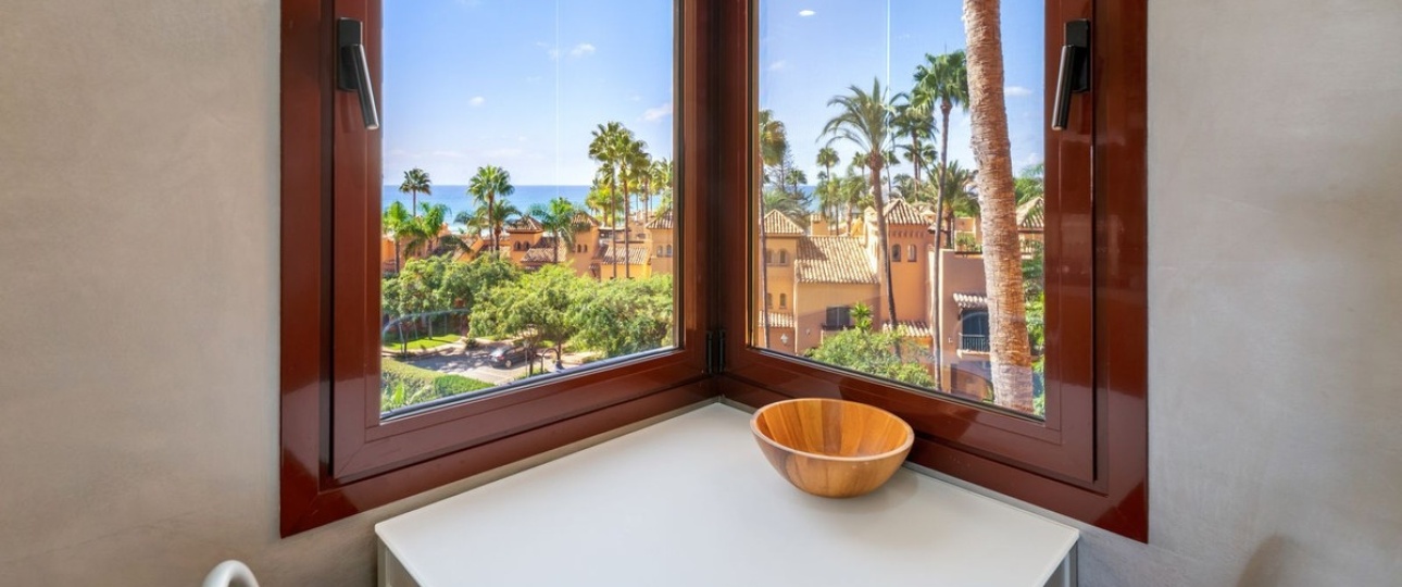Resale - apartment - Estepona - Estepona Centro