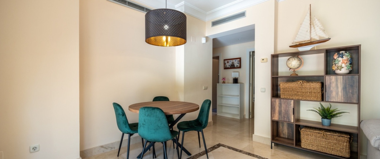 Resale - apartment - Estepona - Estepona Centro