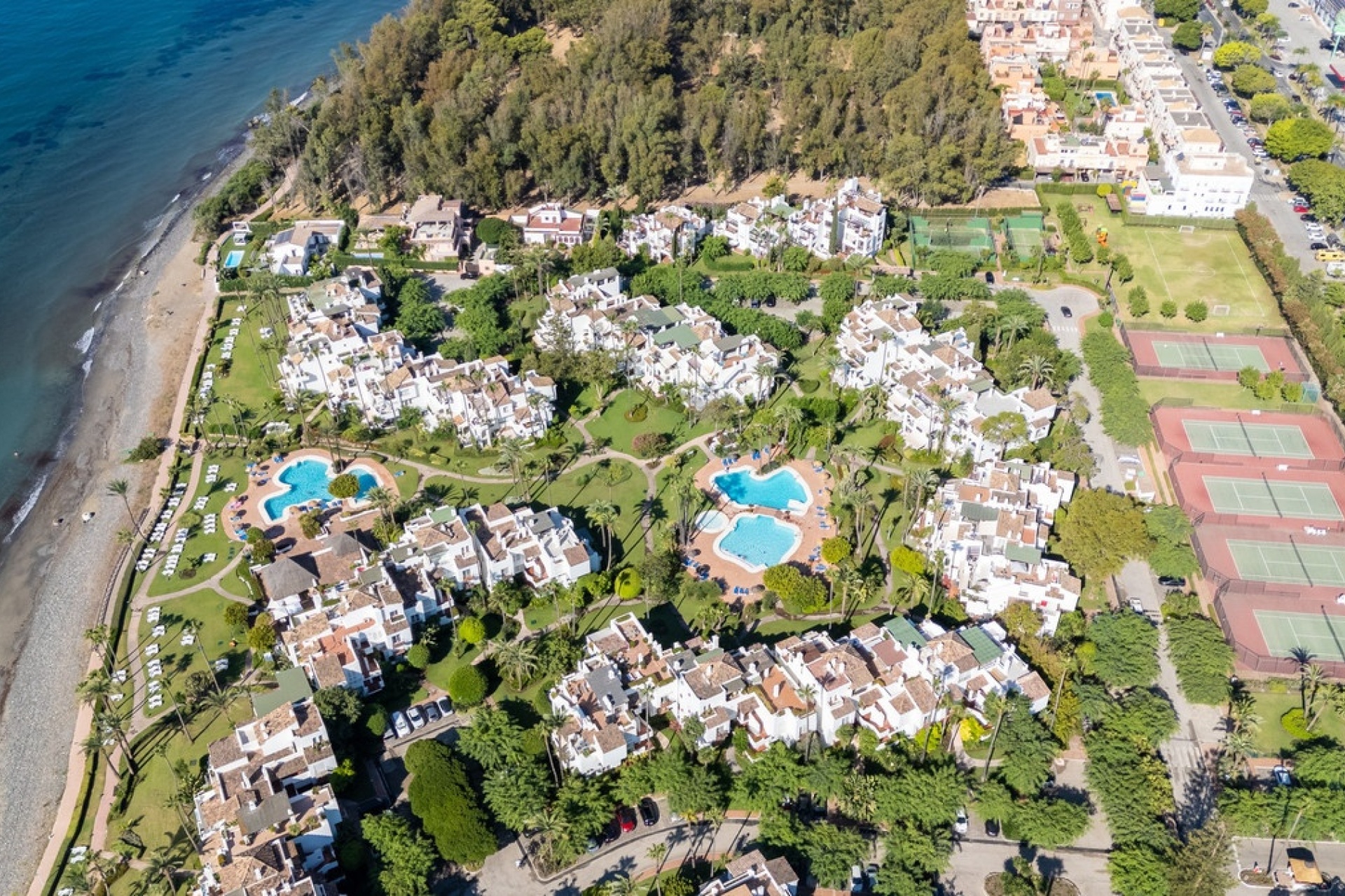 Resale - apartment - Estepona - Estepona Centro