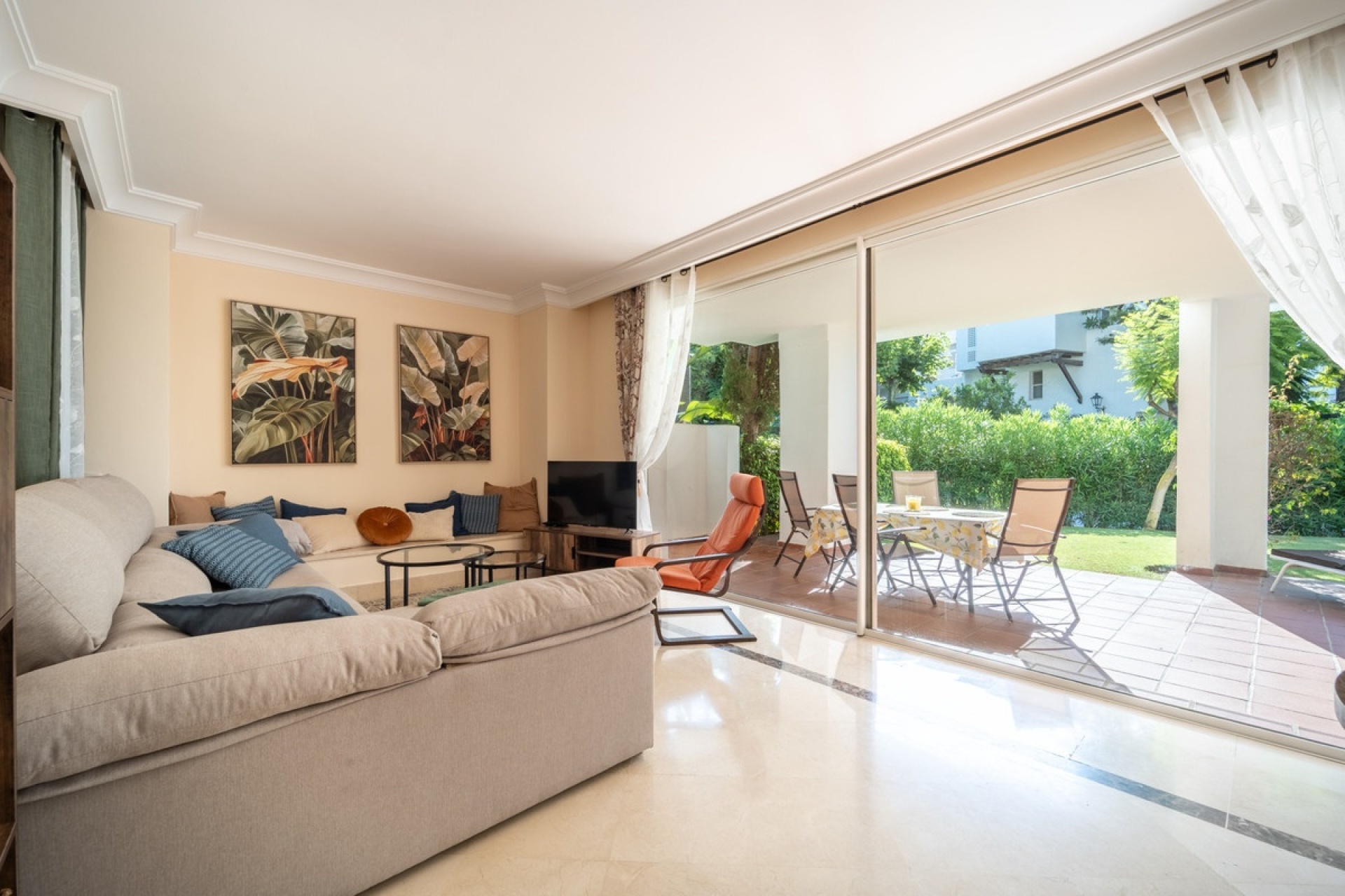 Resale - apartment - Estepona - Estepona Centro