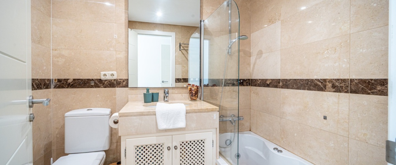 Resale - apartment - Estepona - Estepona Centro