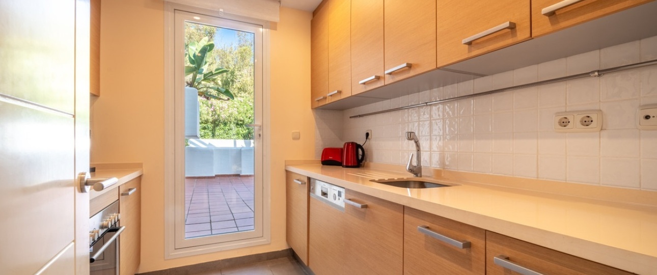 Resale - apartment - Estepona - Estepona Centro