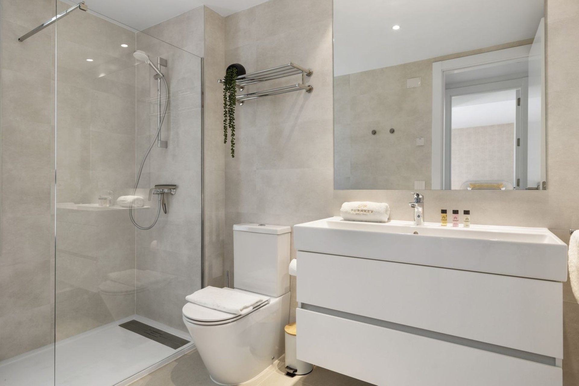 Resale - apartment - Estepona - Estepona Centro