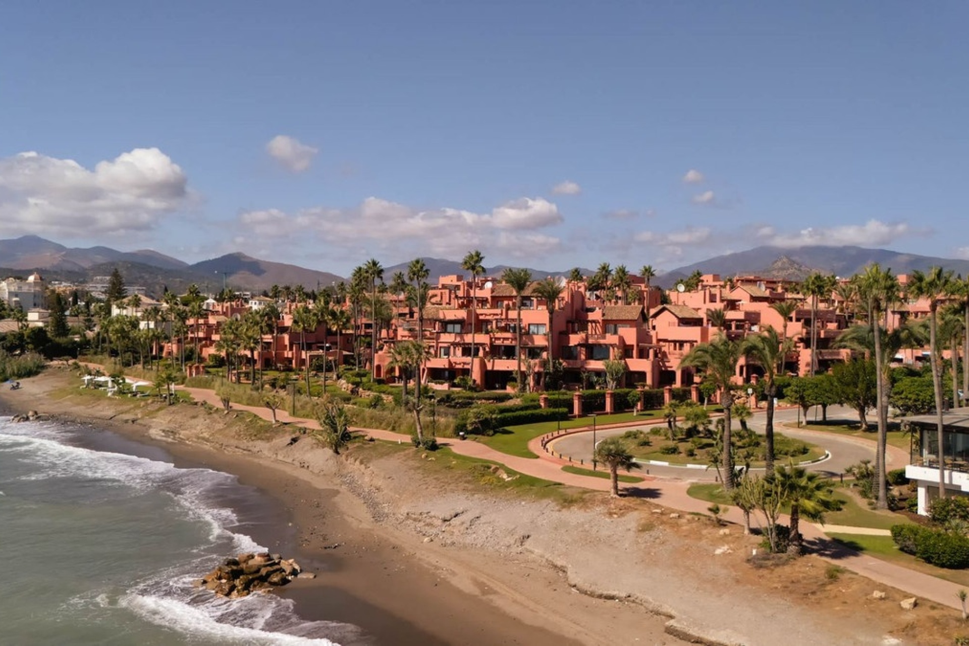 Resale - apartment - Estepona - Estepona Centro