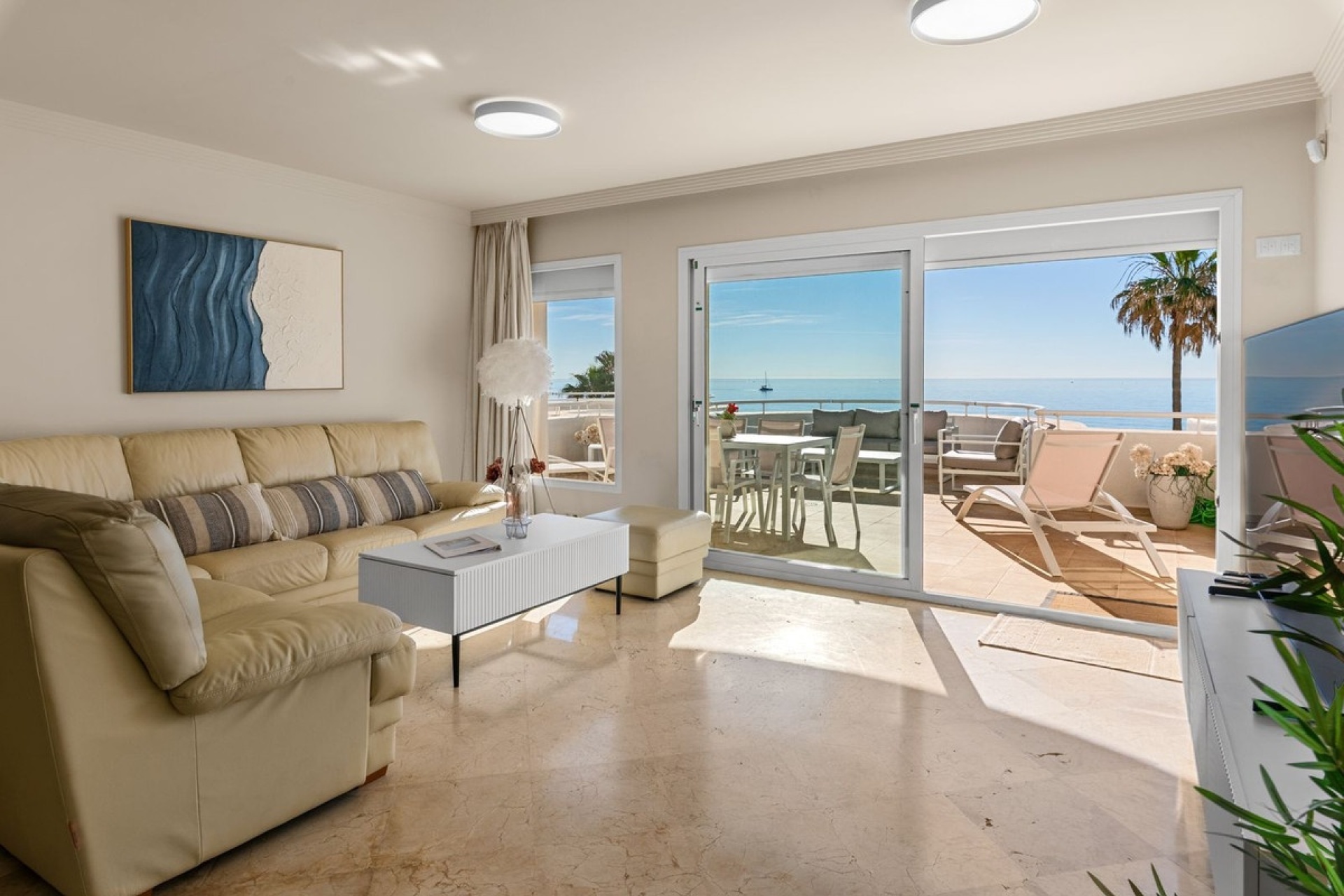 Resale - apartment - Estepona - Estepona Centro