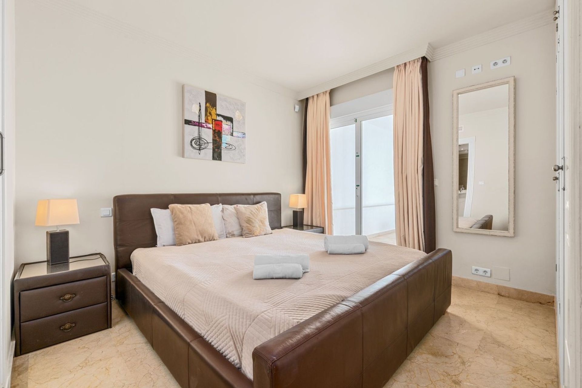 Resale - apartment - Estepona - Estepona Centro