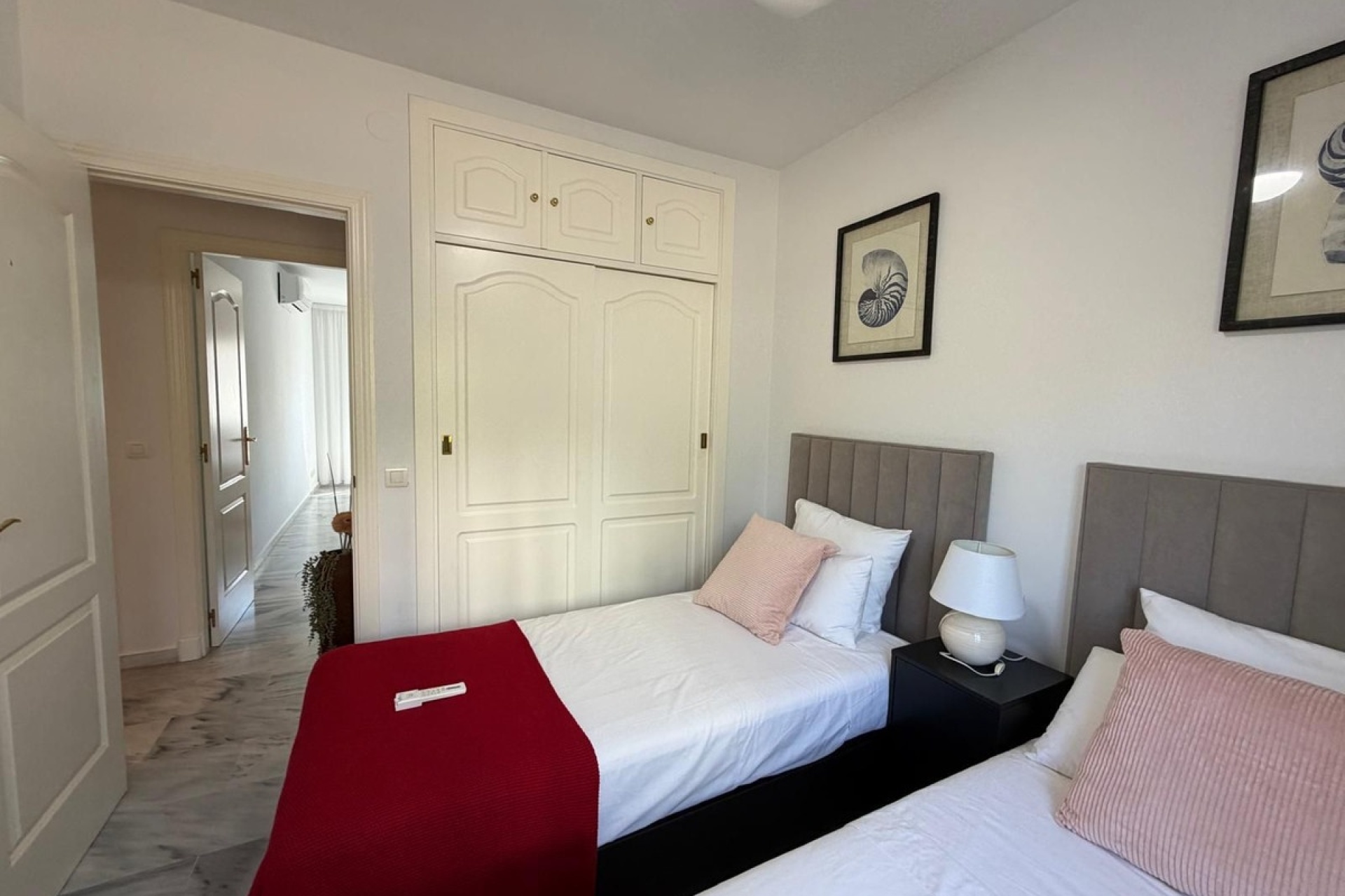 Resale - apartment - Estepona - Estepona Centro
