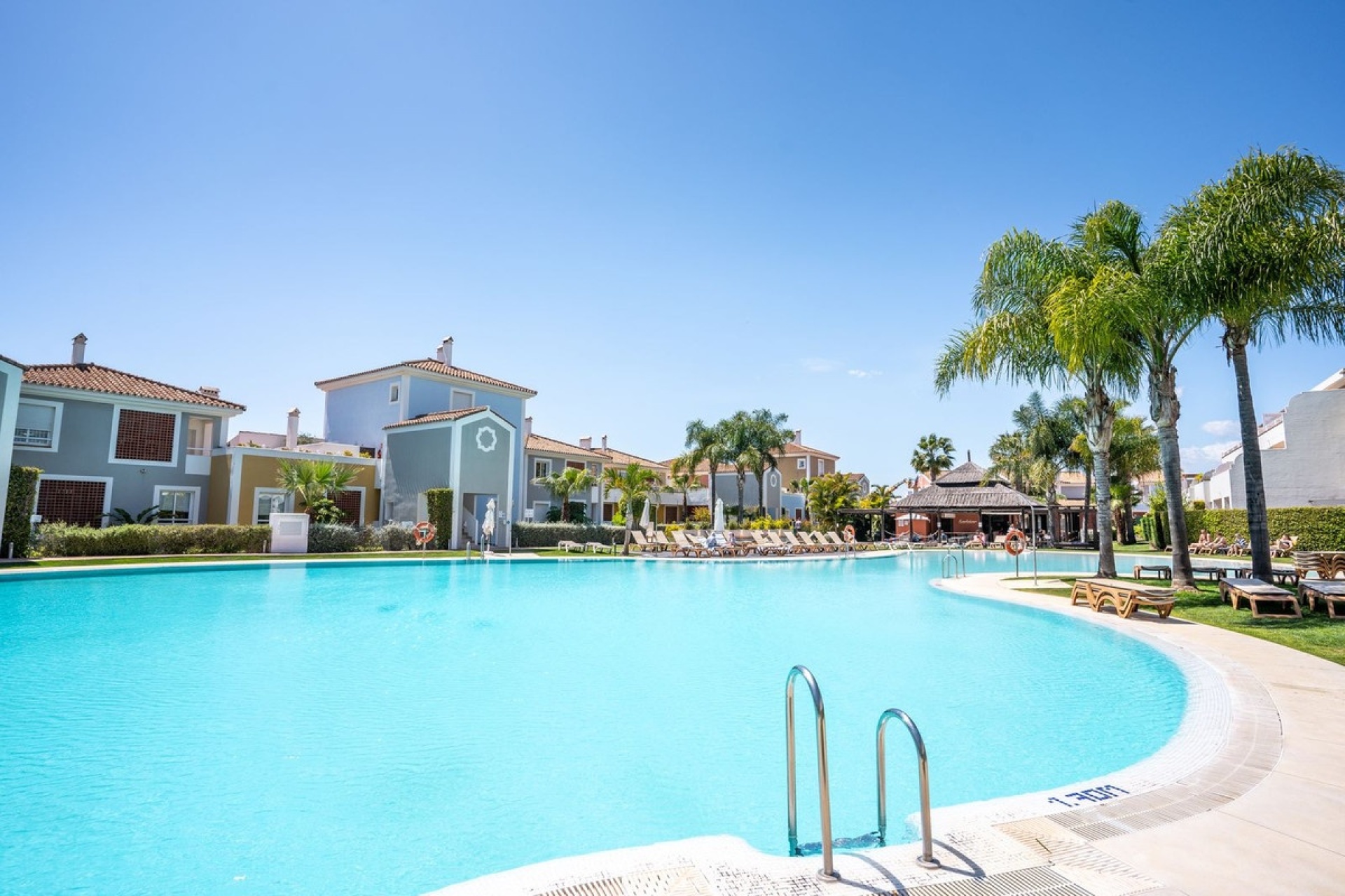 Resale - apartment - Estepona - Estepona Centro