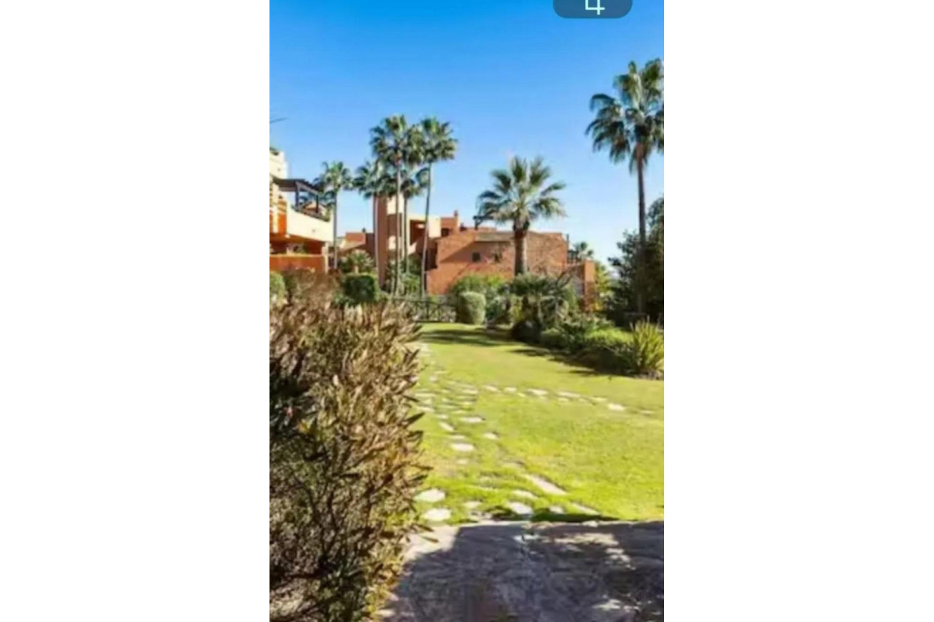 Resale - apartment - Estepona - Estepona Centro