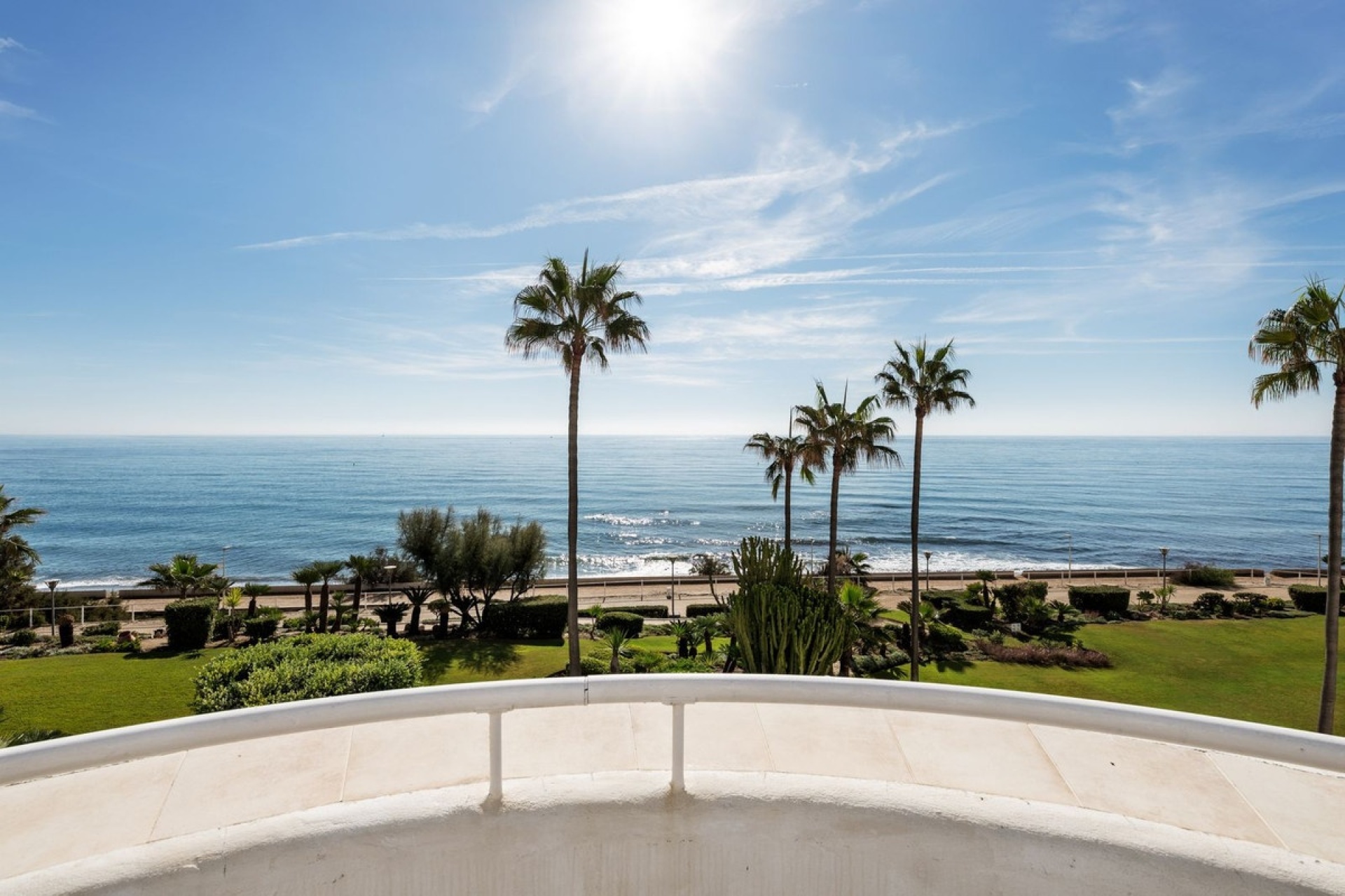 Resale - apartment - Estepona - Estepona Centro