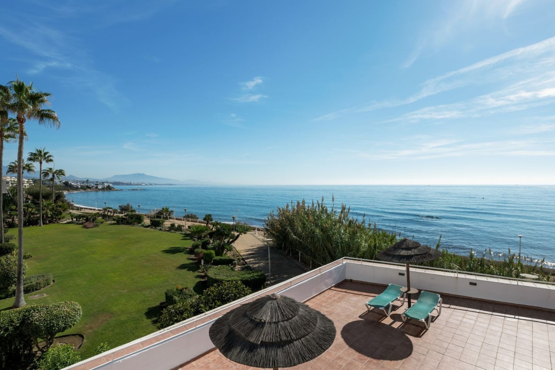 Resale - apartment - Estepona - Estepona Centro