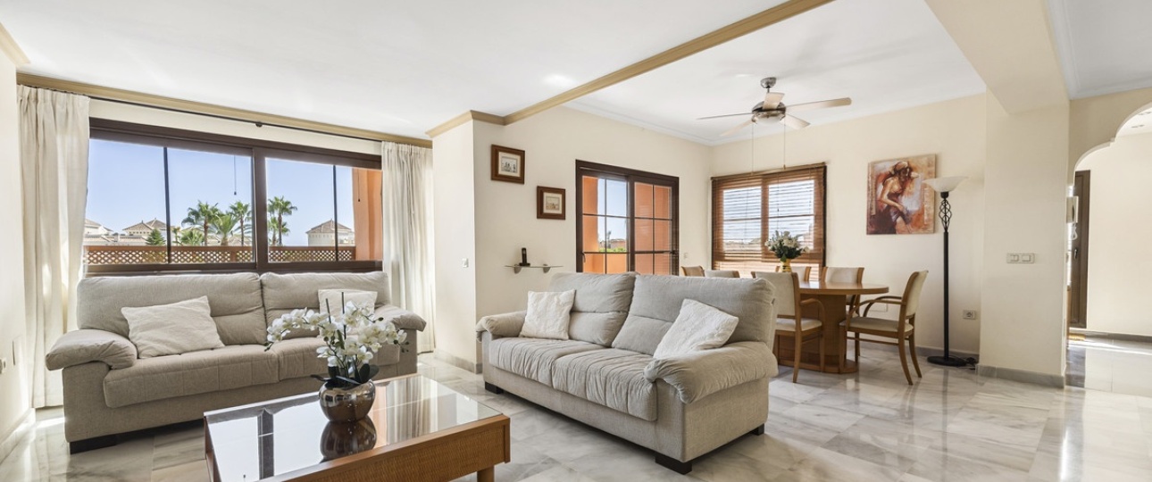 Resale - apartment - Estepona - Estepona Centro