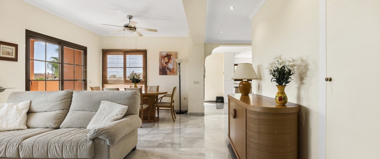 Resale - apartment - Estepona - Estepona Centro