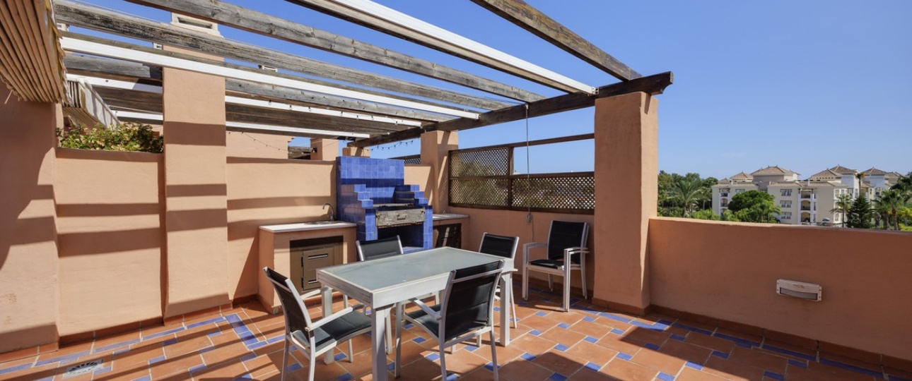 Resale - apartment - Estepona - Estepona Centro