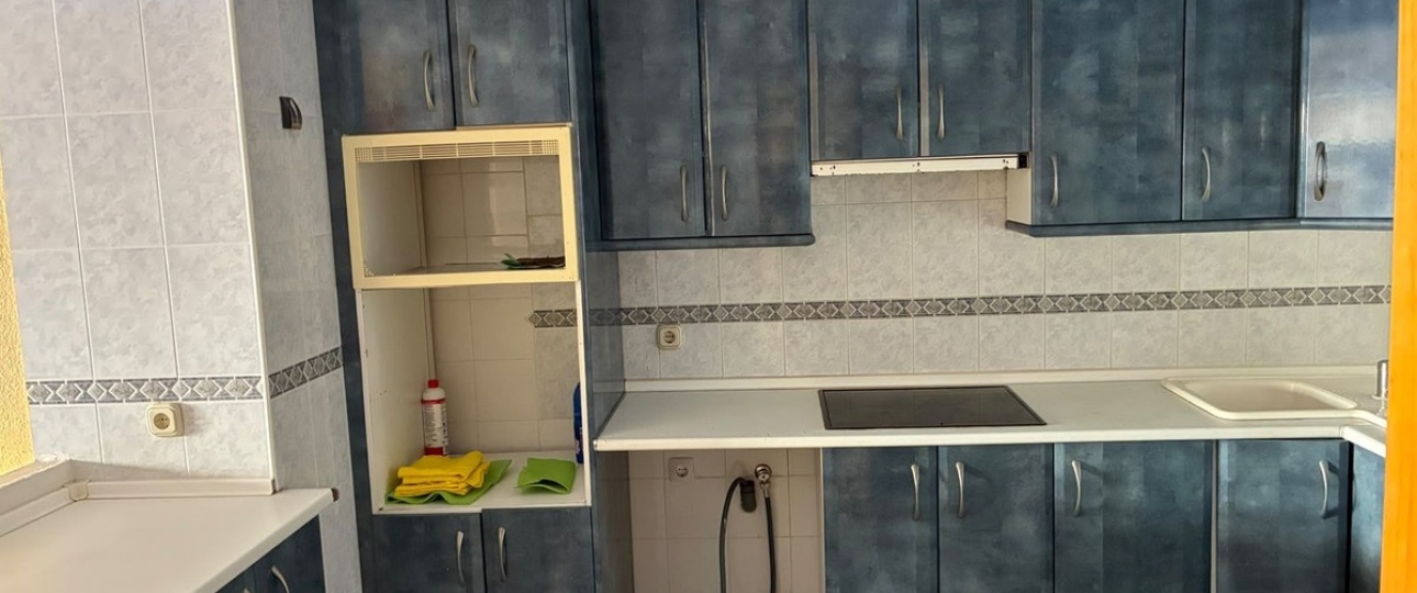Resale - apartment - Estepona - Estepona Centro
