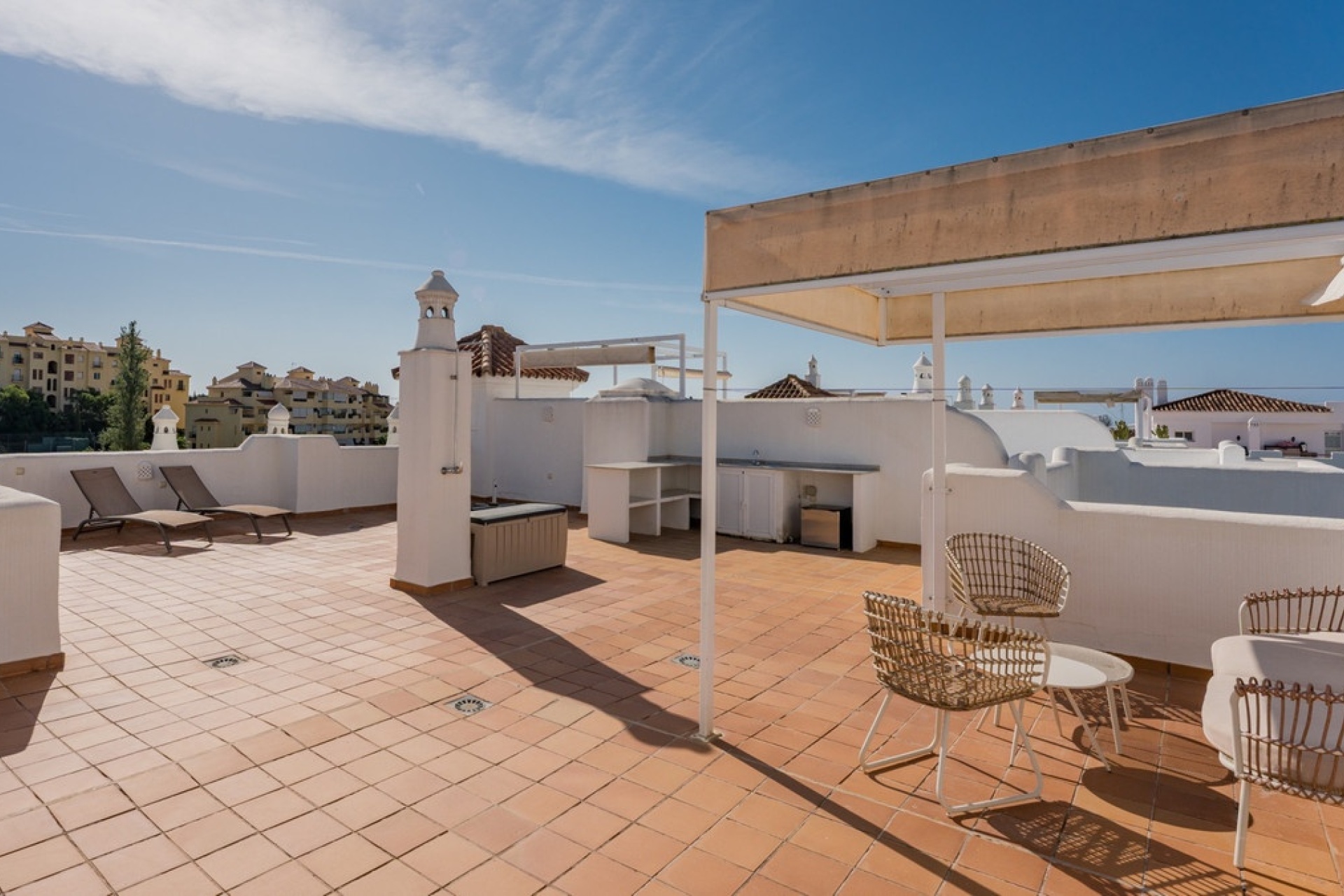 Resale - apartment - Estepona - Estepona Centro