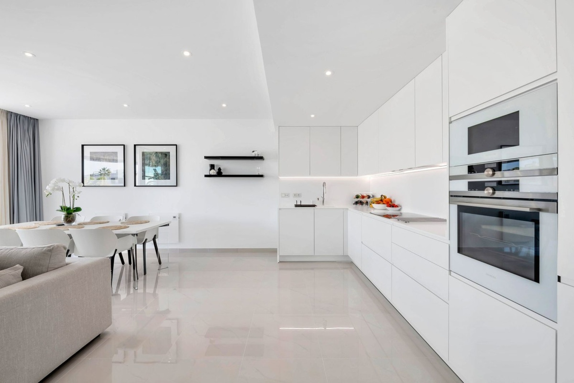 Resale - apartment - Estepona - Estepona Centro