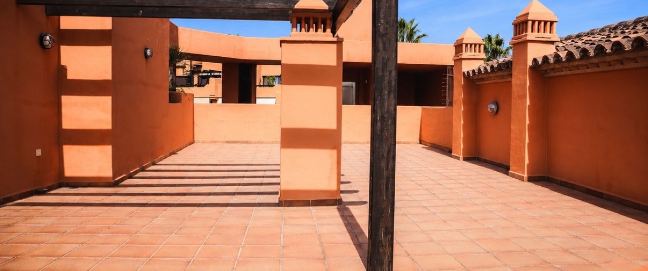 Resale - apartment - Estepona - Estepona Centro