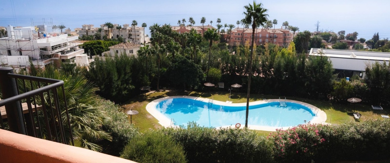 Resale - apartment - Estepona - Estepona Centro