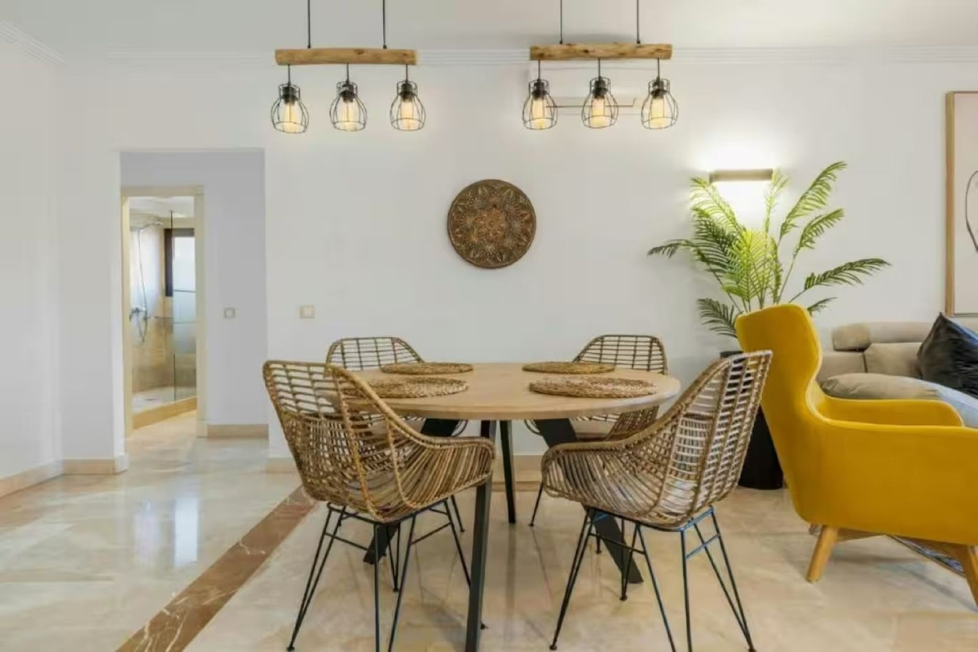 Resale - apartment - Estepona - Estepona Centro