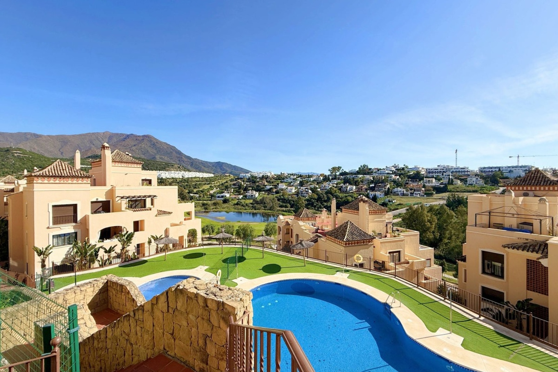 Resale - apartment - Estepona - Estepona Centro
