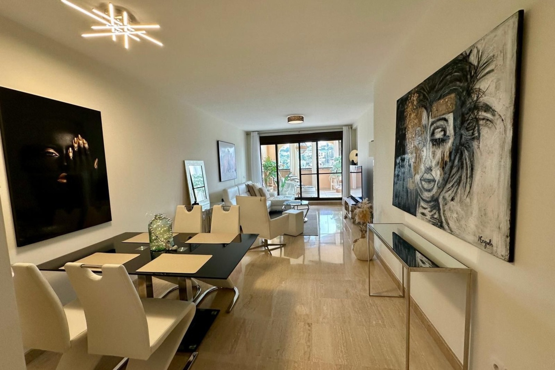 Resale - apartment - Estepona - Estepona Centro