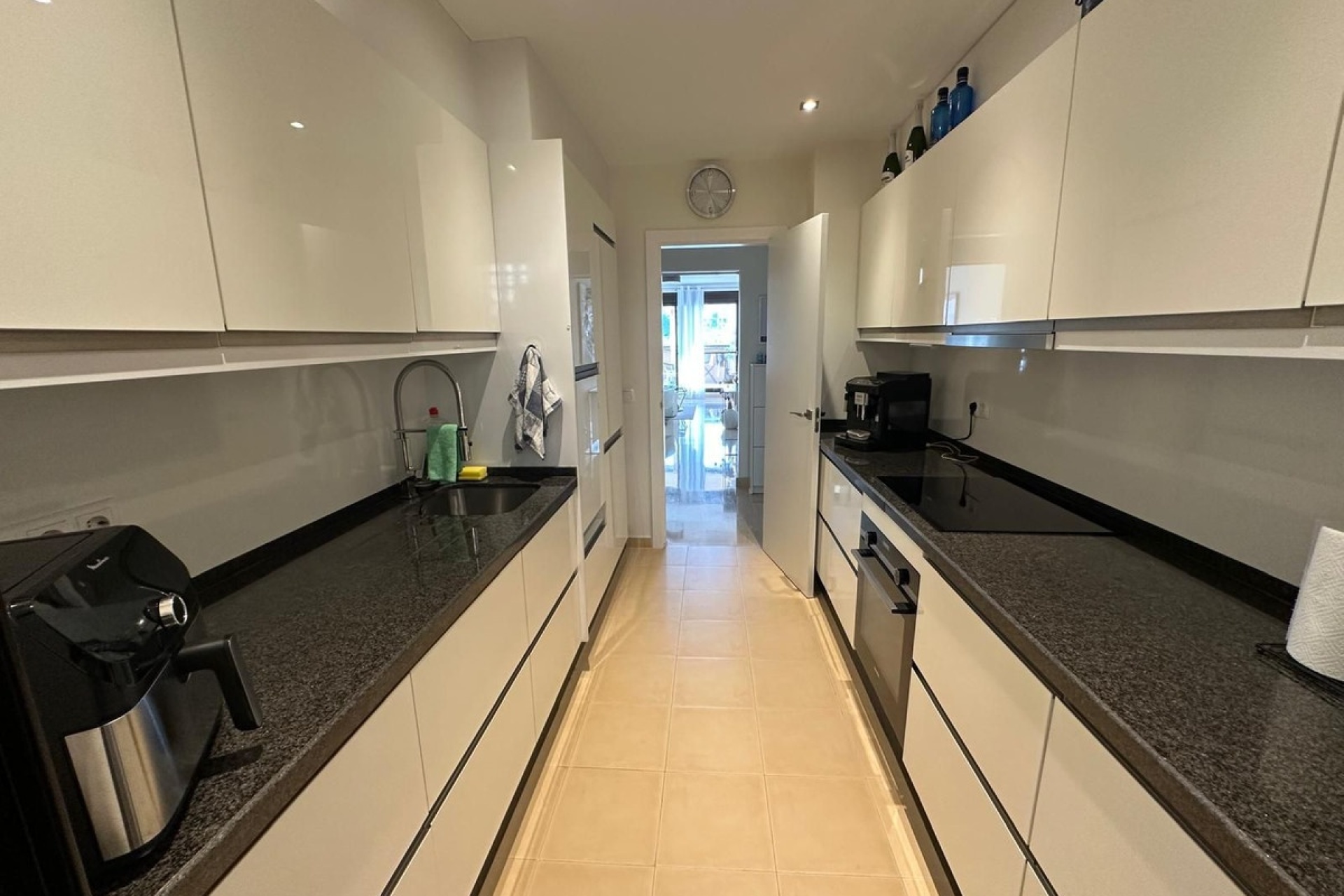 Resale - apartment - Estepona - Estepona Centro