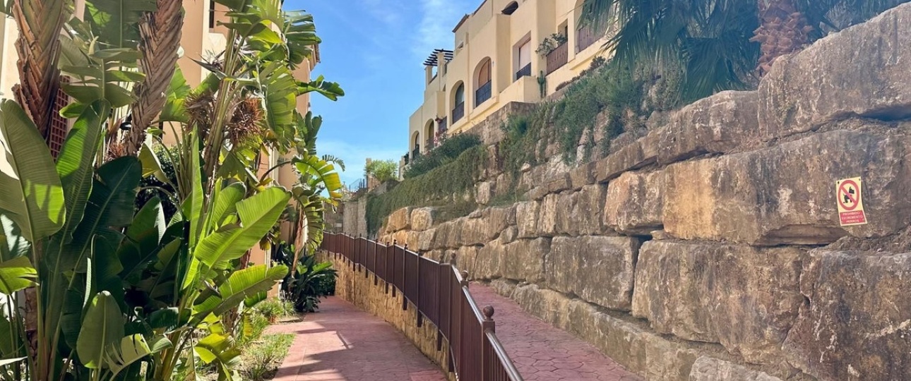 Resale - apartment - Estepona - Estepona Centro
