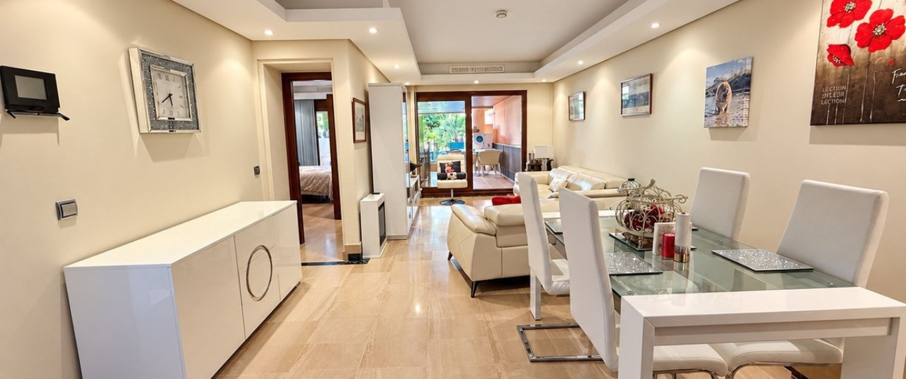 Resale - apartment - Estepona - Estepona Centro