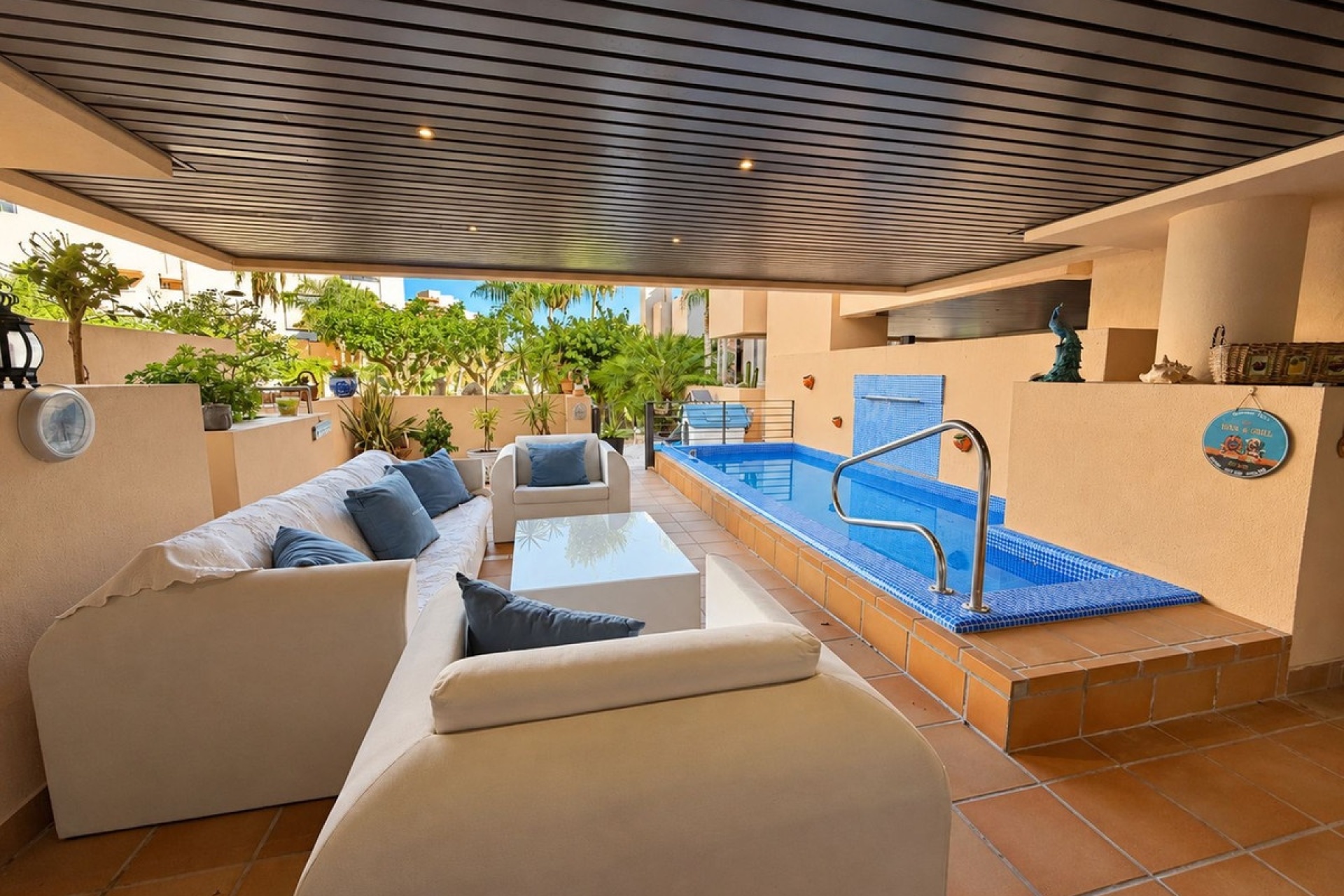 Resale - apartment - Estepona - Estepona Centro